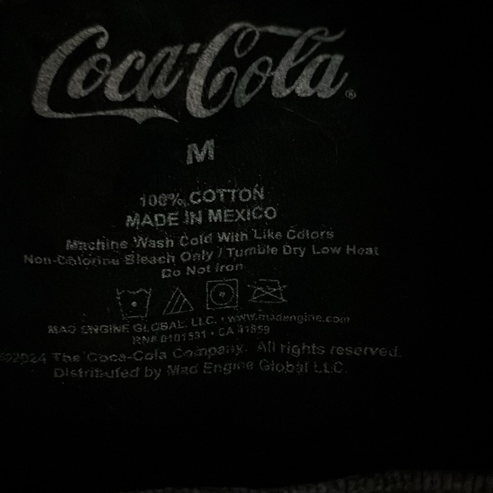 COCA COLA Short Sleeve - Picture 2 of 3